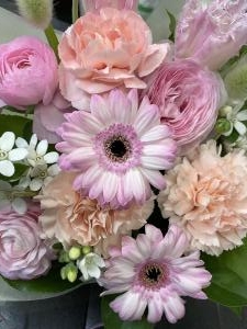 春色のアレンジメント｜「みどりやＲｉｃｏ」　（長野県岡谷市の花キューピット加盟店 花屋）のブログ